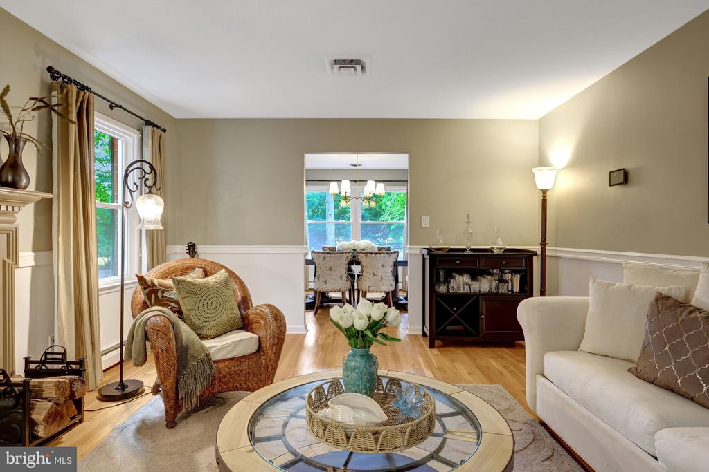 10015 SADDLE ROAD