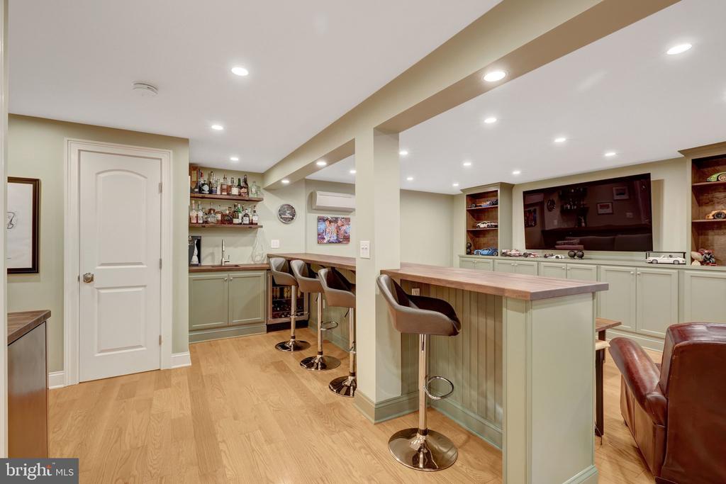 10015 SADDLE ROAD