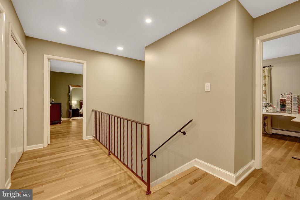 10015 SADDLE ROAD