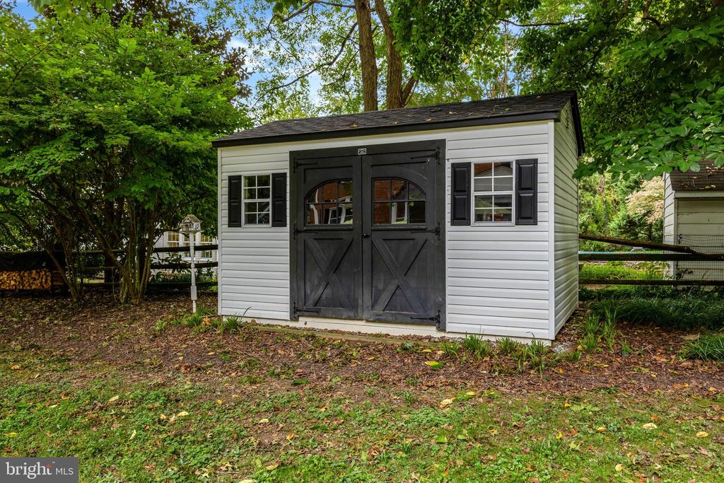 10015 SADDLE ROAD