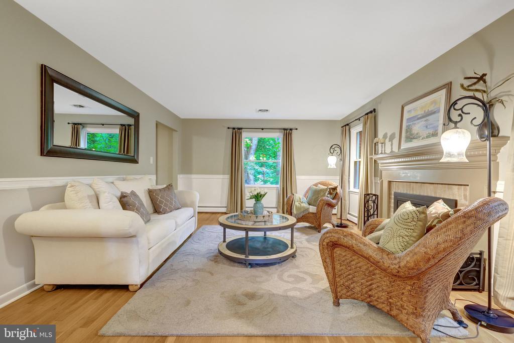 10015 SADDLE ROAD