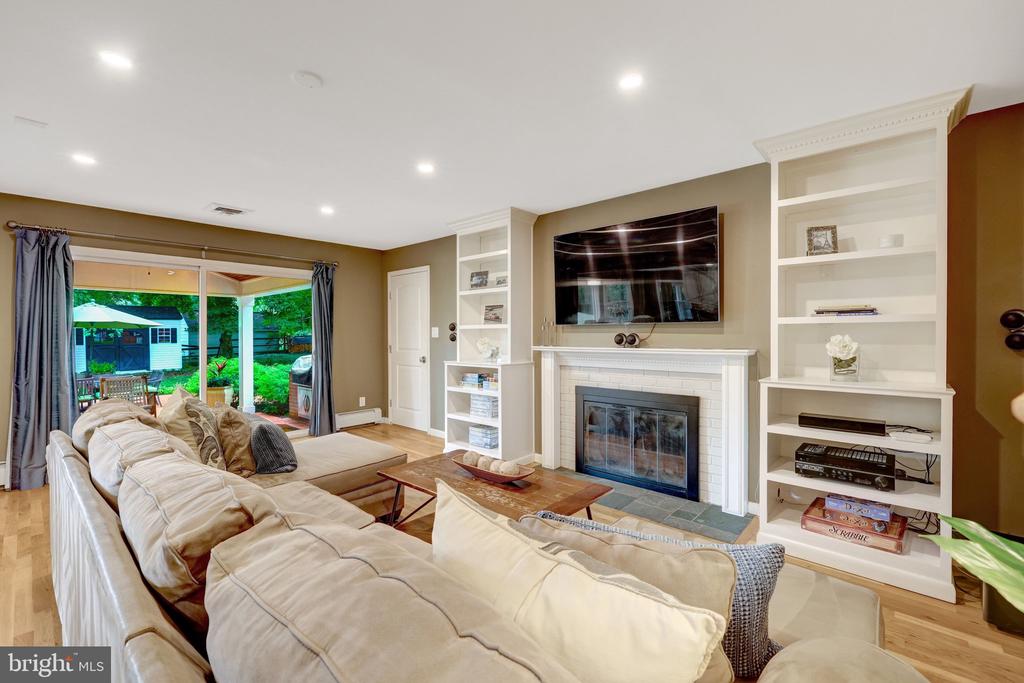 10015 SADDLE ROAD