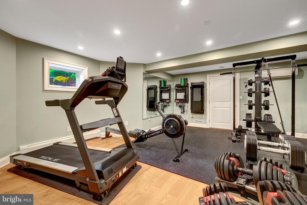 10015 SADDLE ROAD
