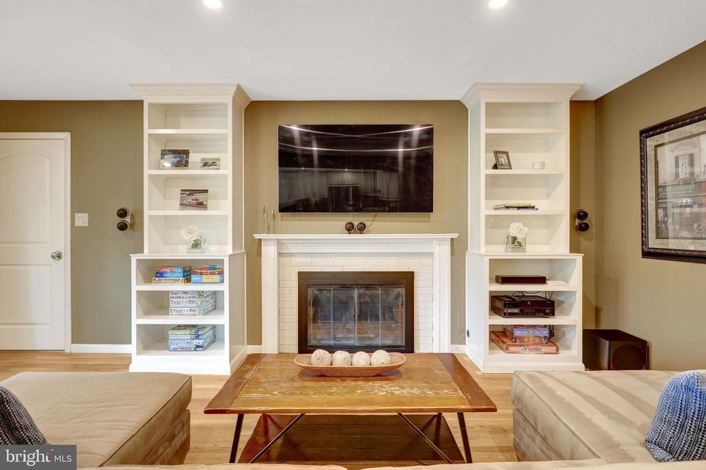 10015 SADDLE ROAD