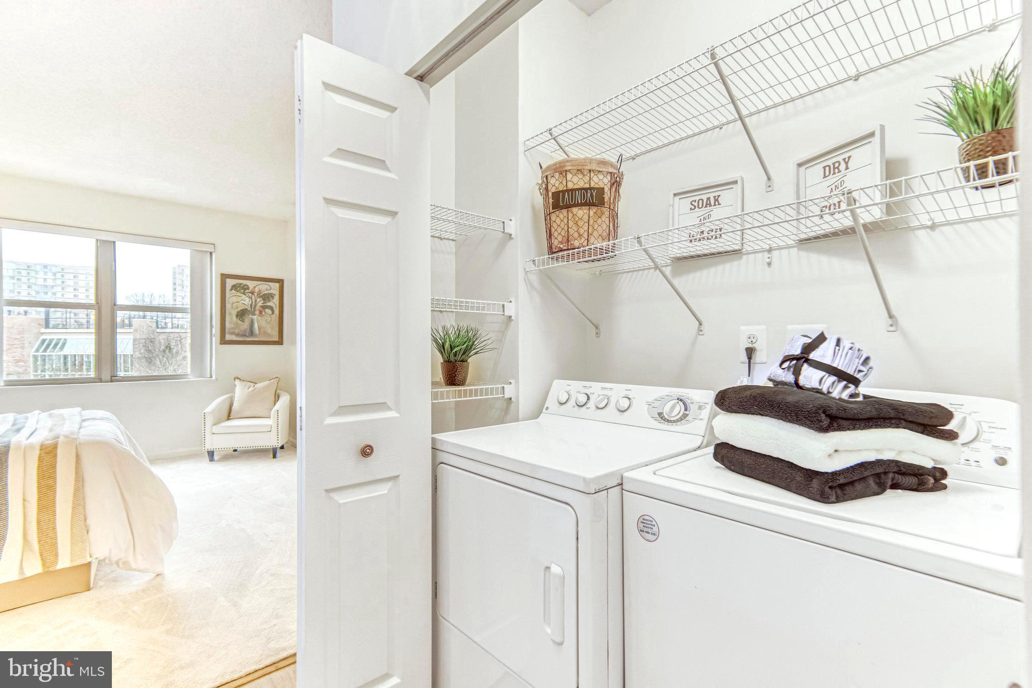 19360 Magnolia Grove Sq #208