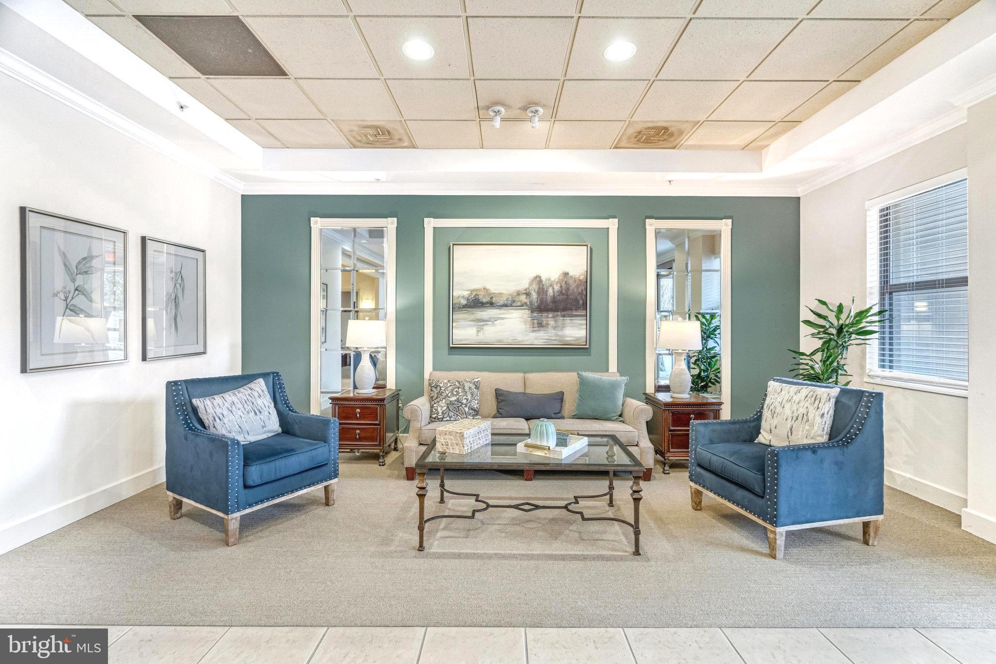 19360 Magnolia Grove Sq #208