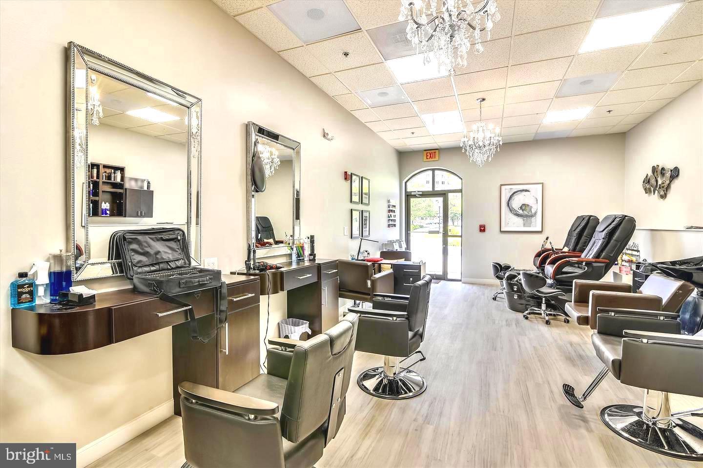19360 Magnolia Grove Sq #208