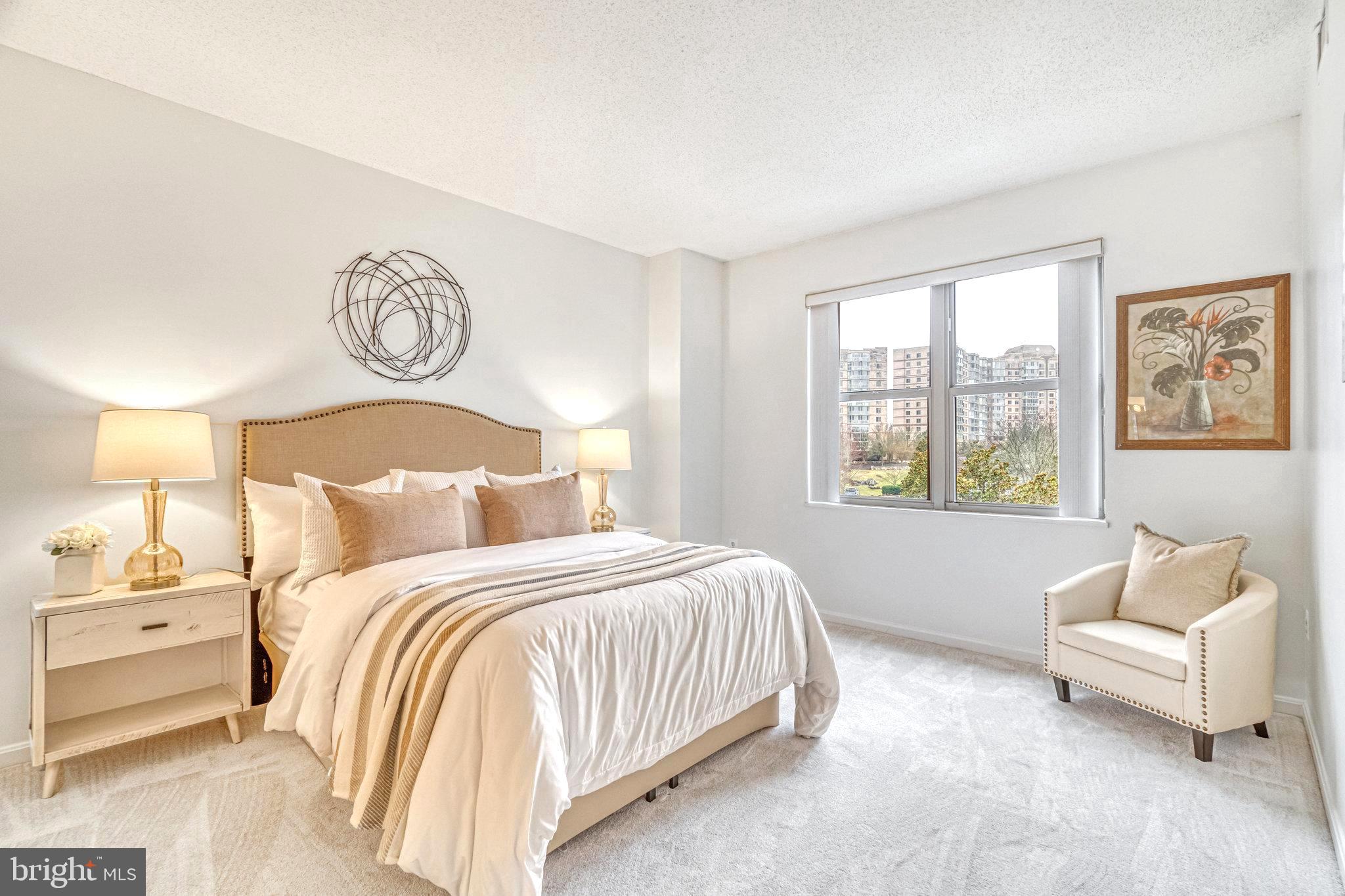 19360 Magnolia Grove Sq #208