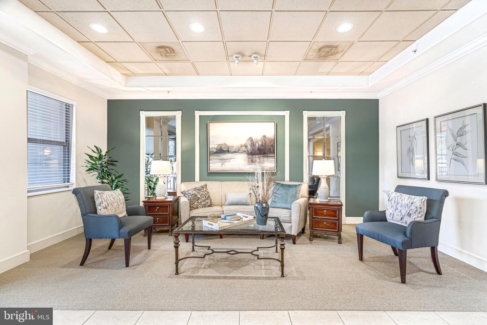 19360 Magnolia Grove Sq #208