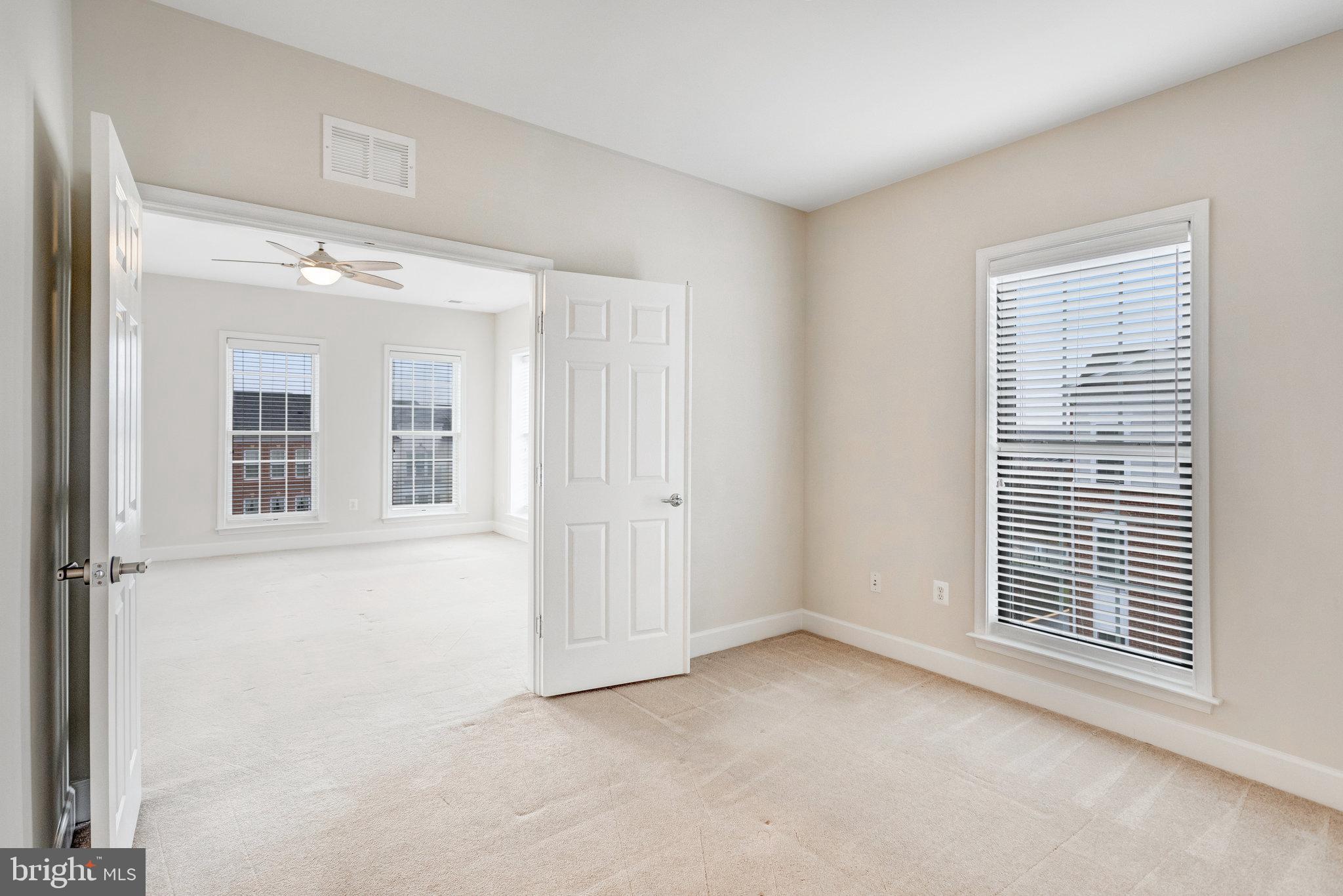 2243 Oberlin Dr