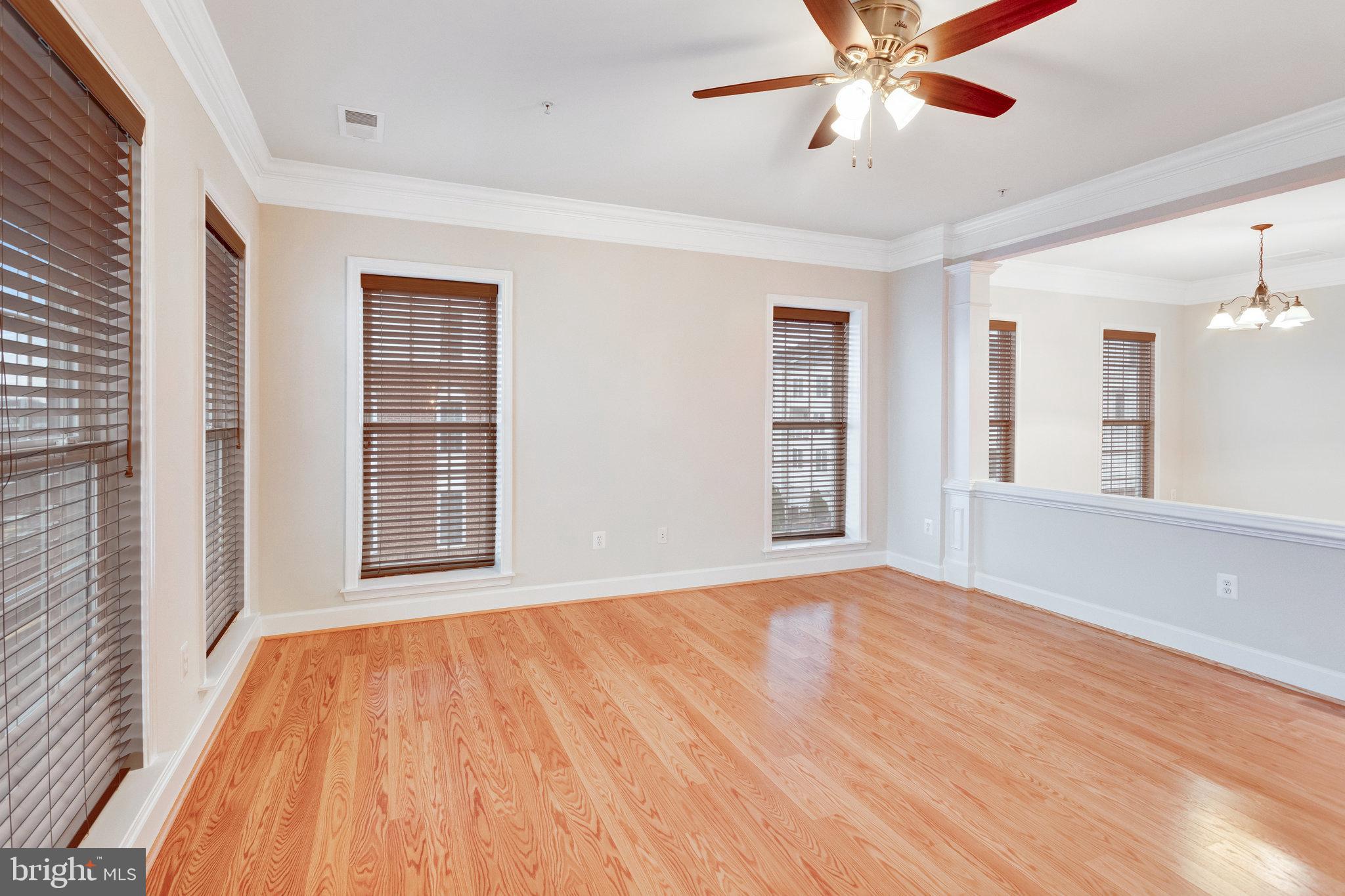 2243 Oberlin Dr