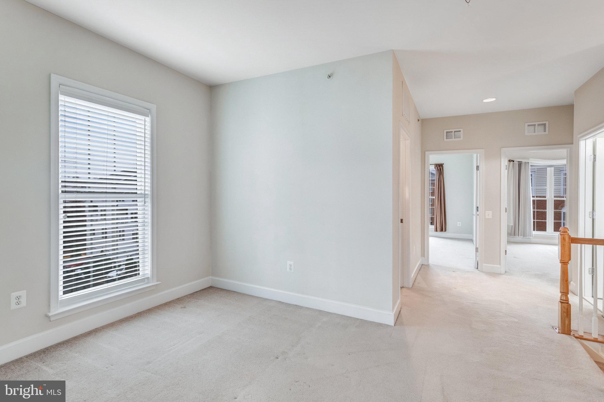 2243 Oberlin Dr