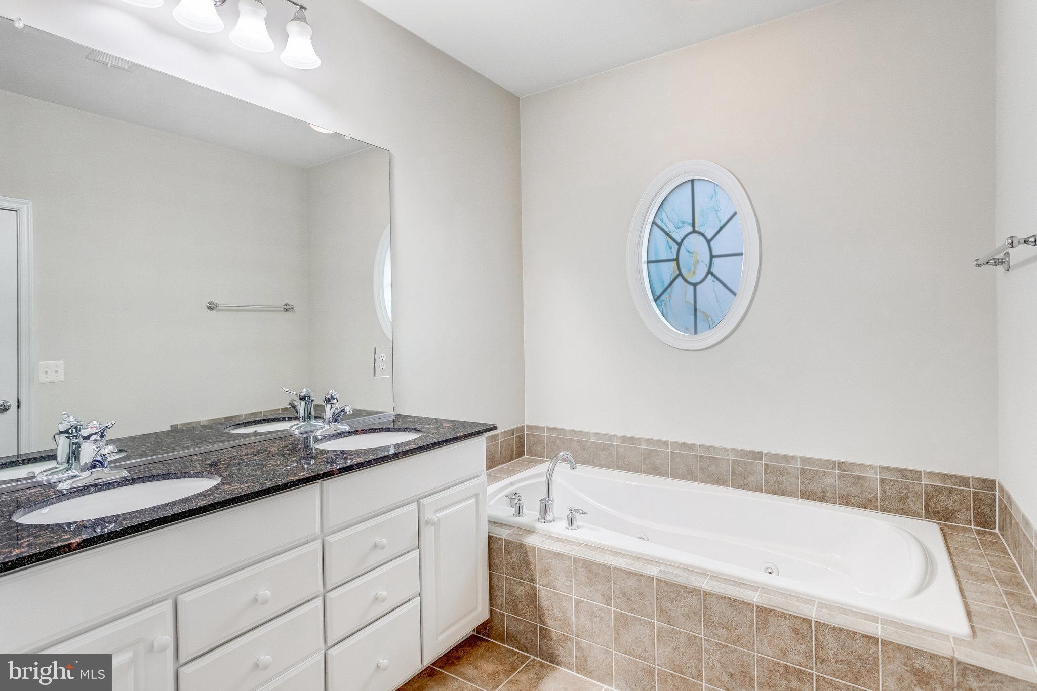 2243 Oberlin Dr