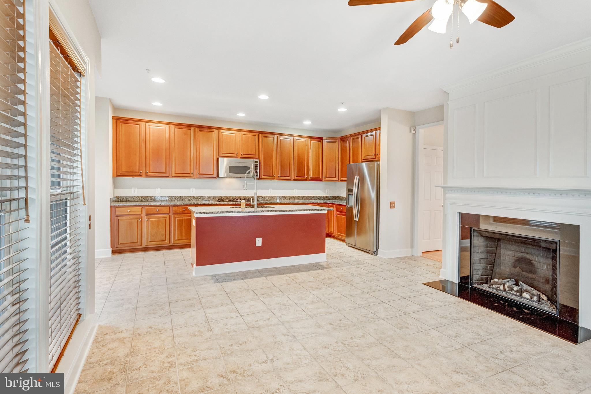 2243 Oberlin Dr