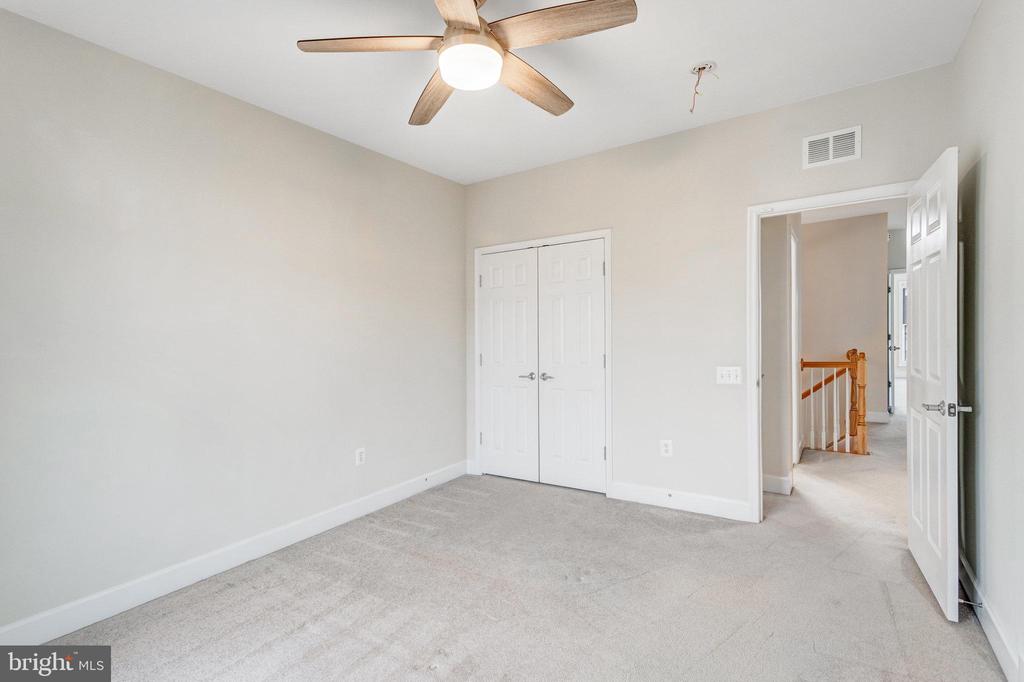 2243 Oberlin Dr