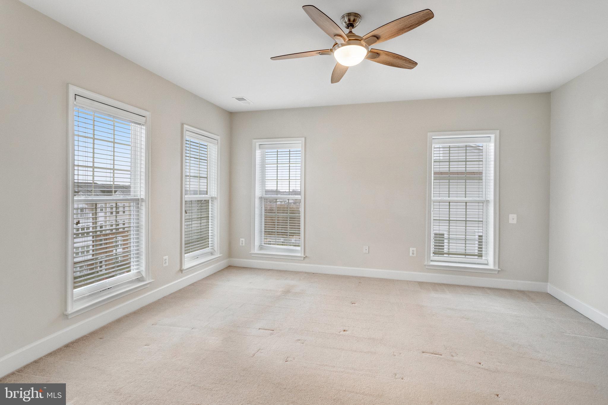 2243 Oberlin Dr