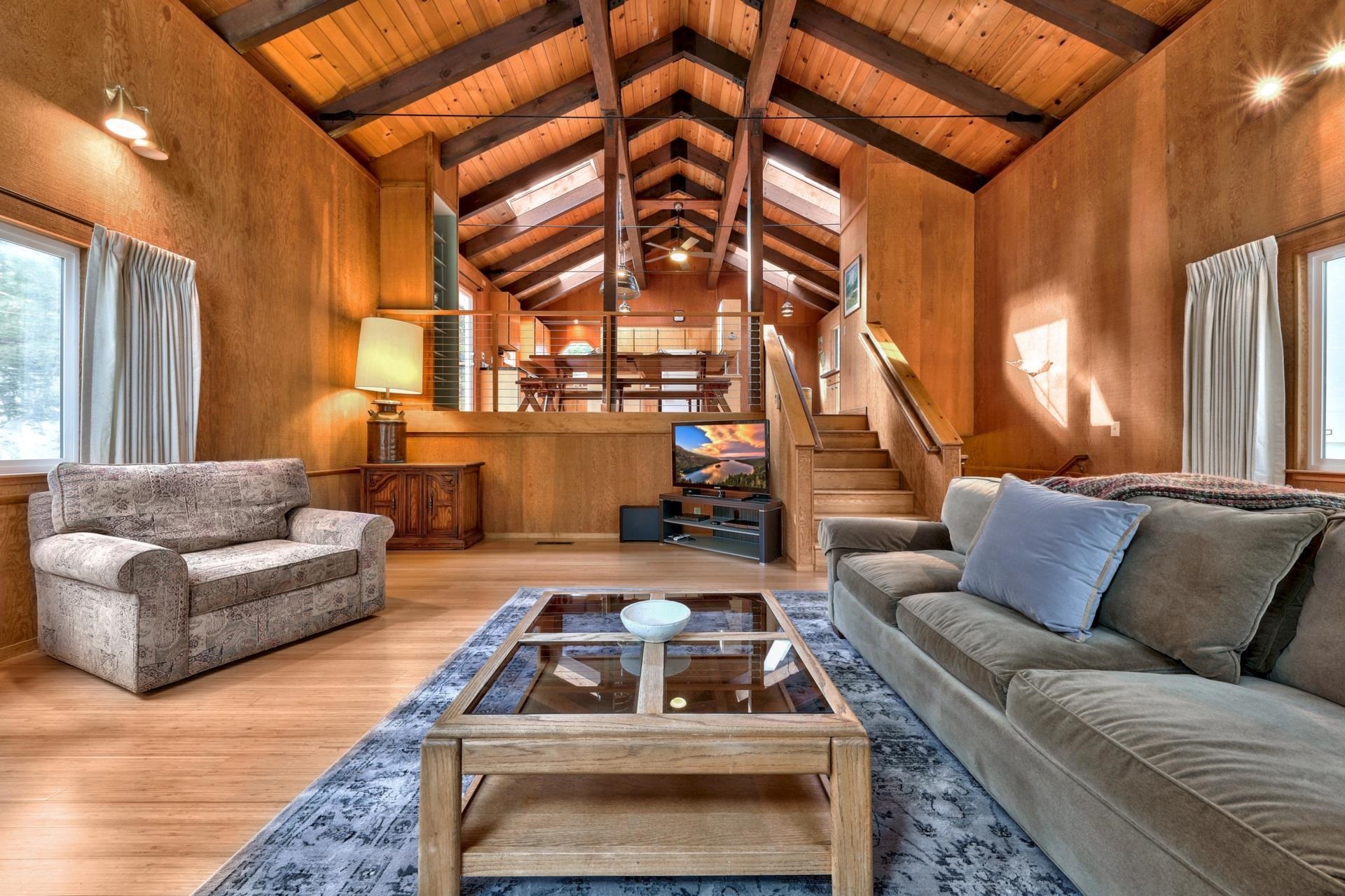 335 Snowbird Loop