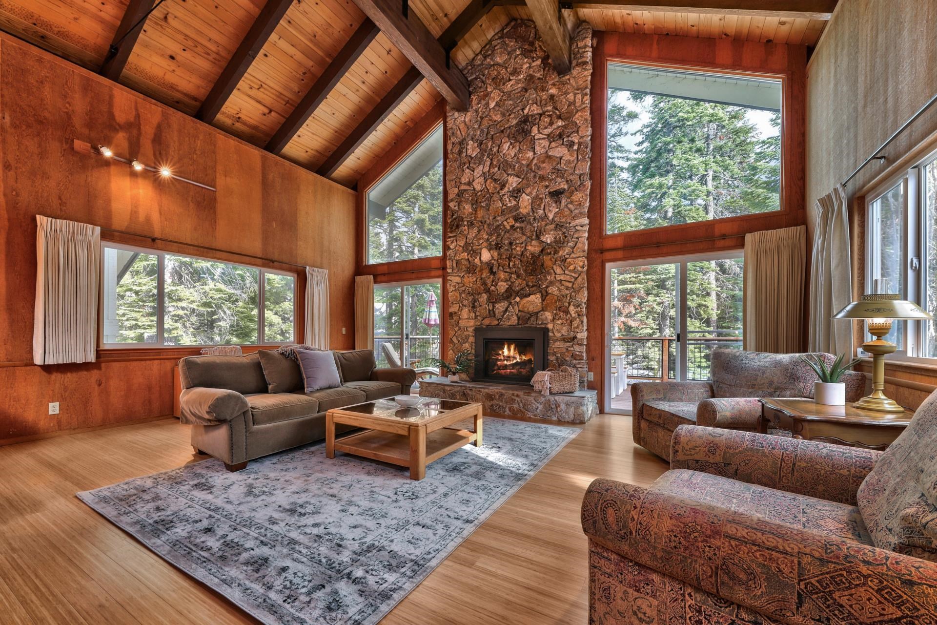 335 Snowbird Loop