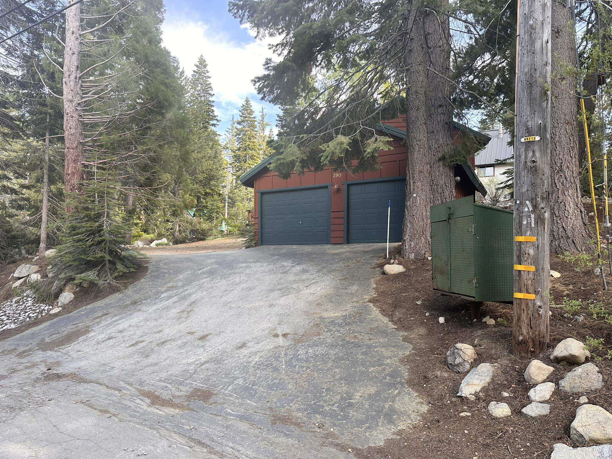 390 Tanager Drive
