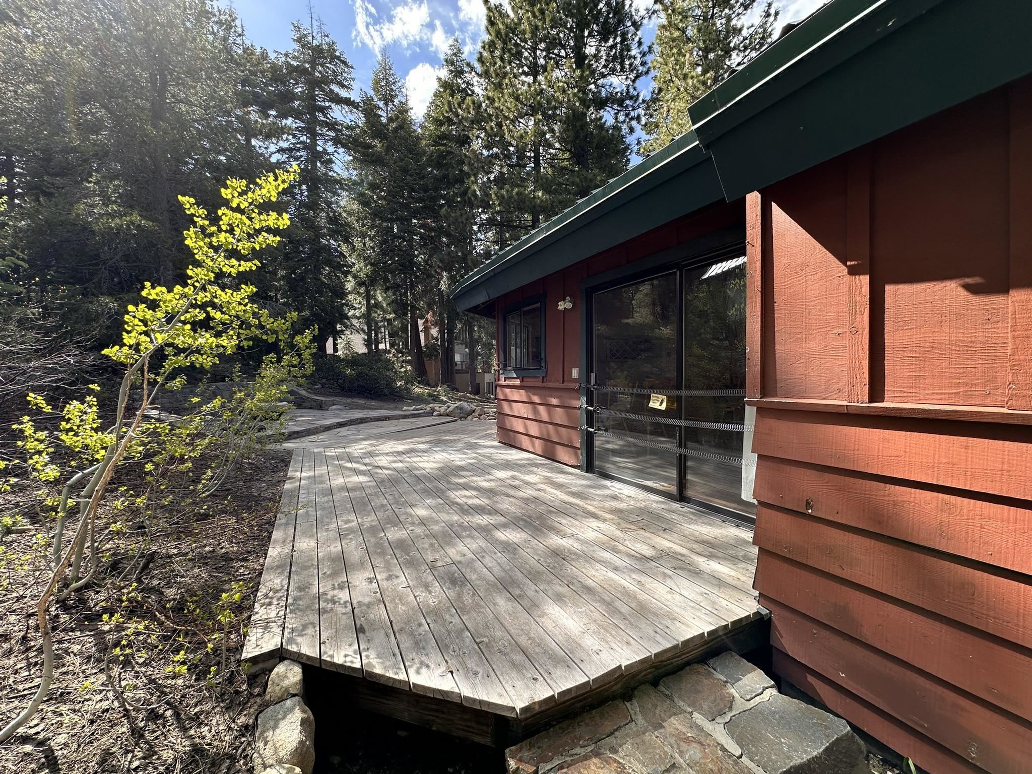 390 Tanager Drive