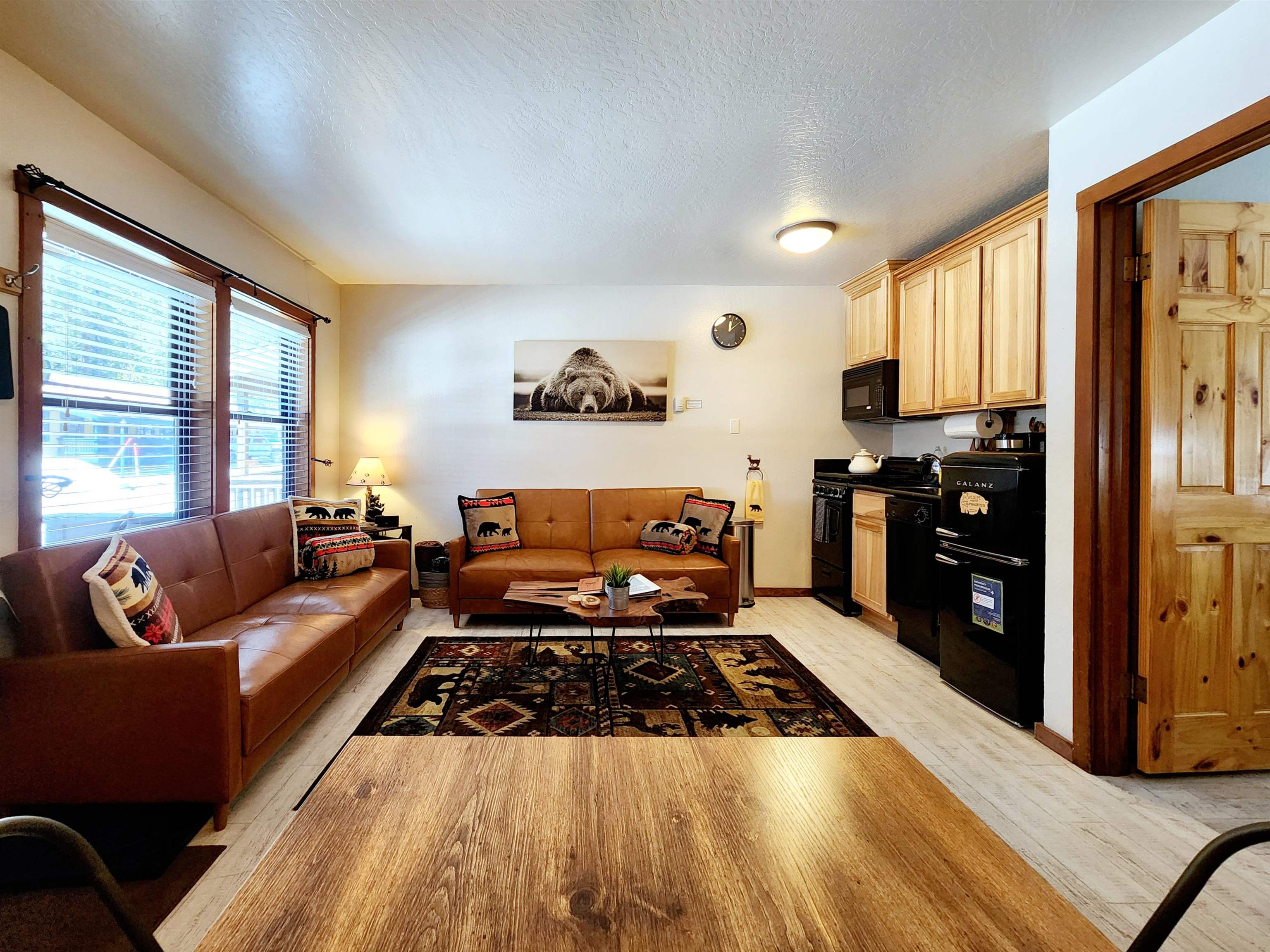 6943 North Lake Boulevard Unit: 43