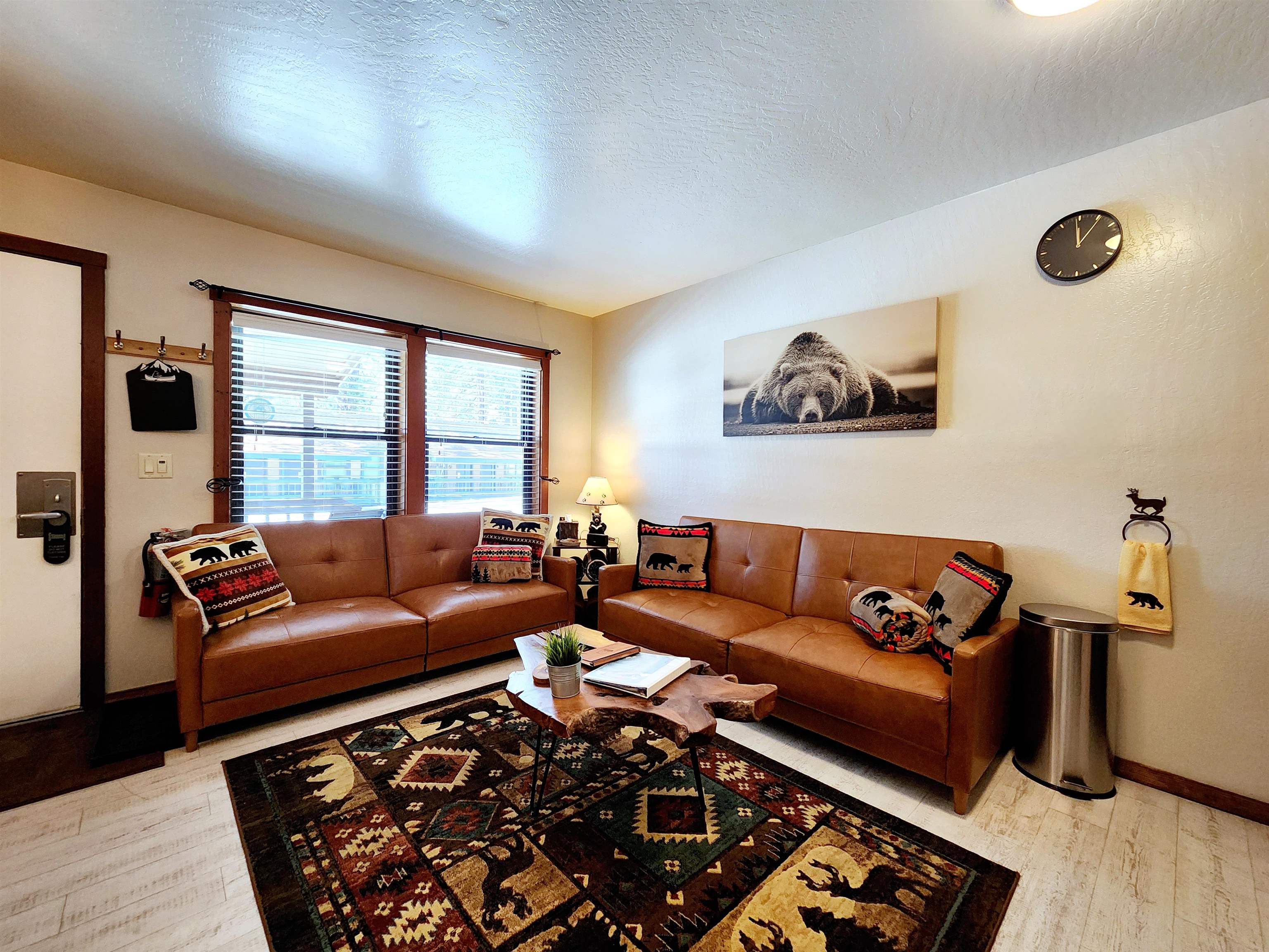 6943 North Lake Boulevard Unit: 43