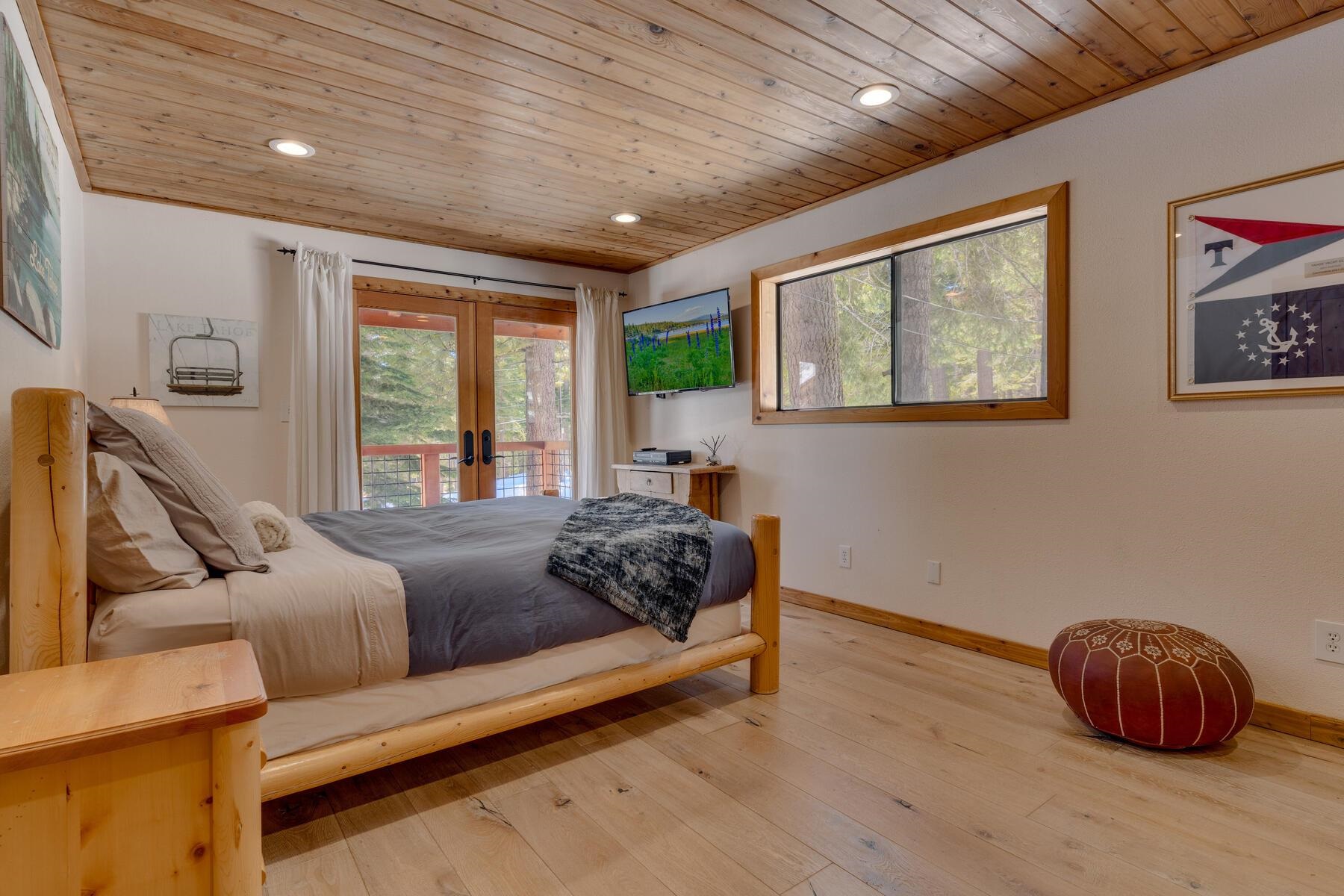 1940 Silver Tip Drive