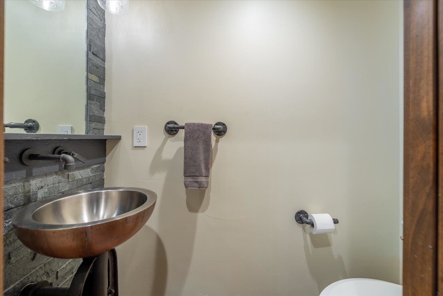 3101 Lake Forest Road Unit: 166