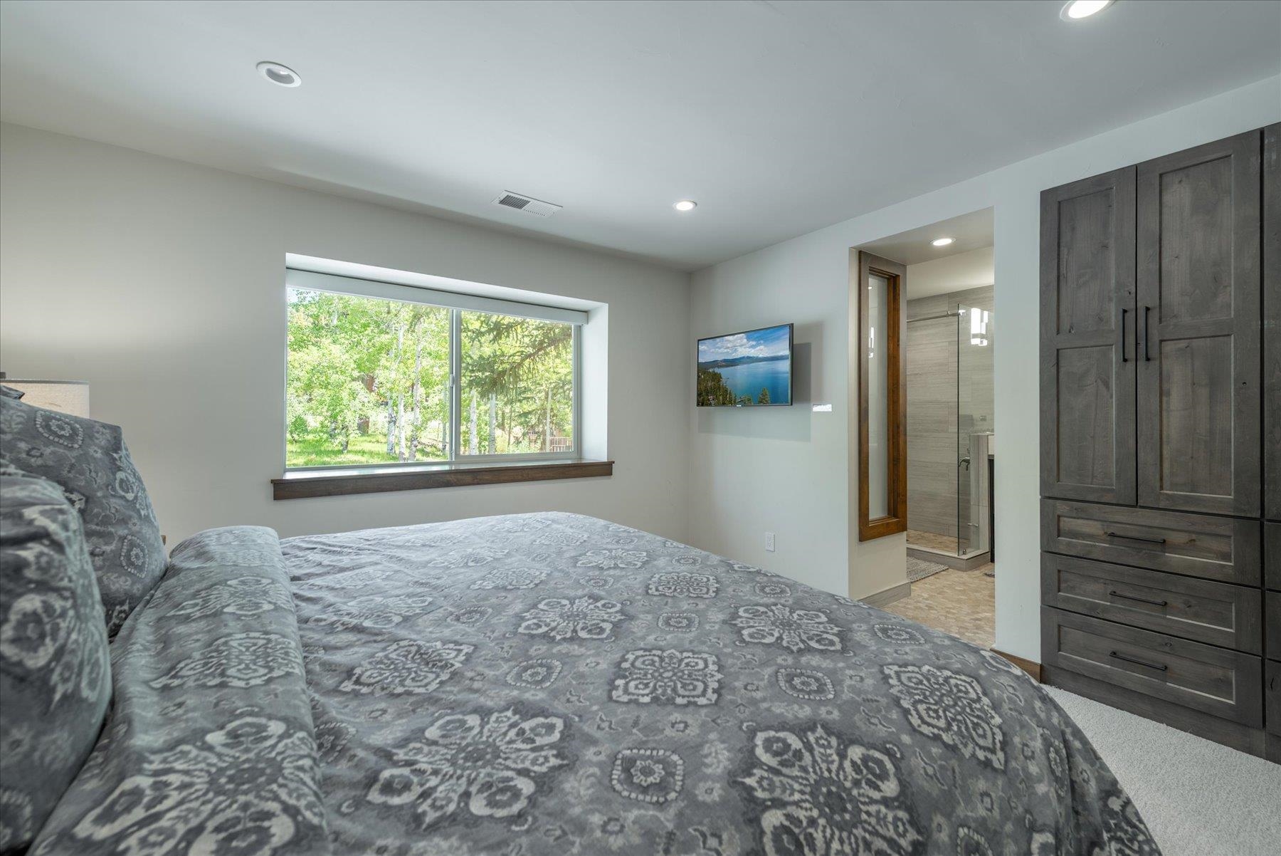 3101 Lake Forest Road Unit: 166