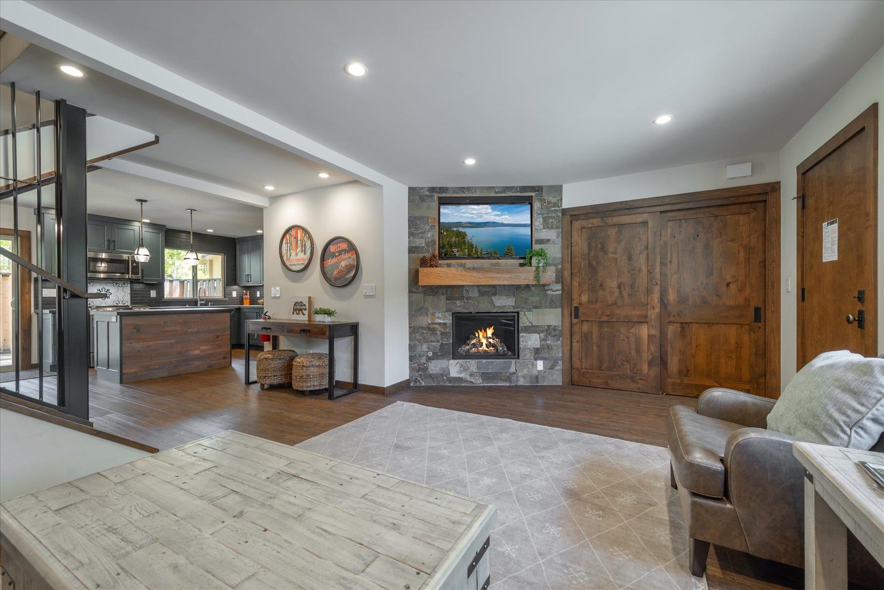 3101 Lake Forest Road Unit: 166