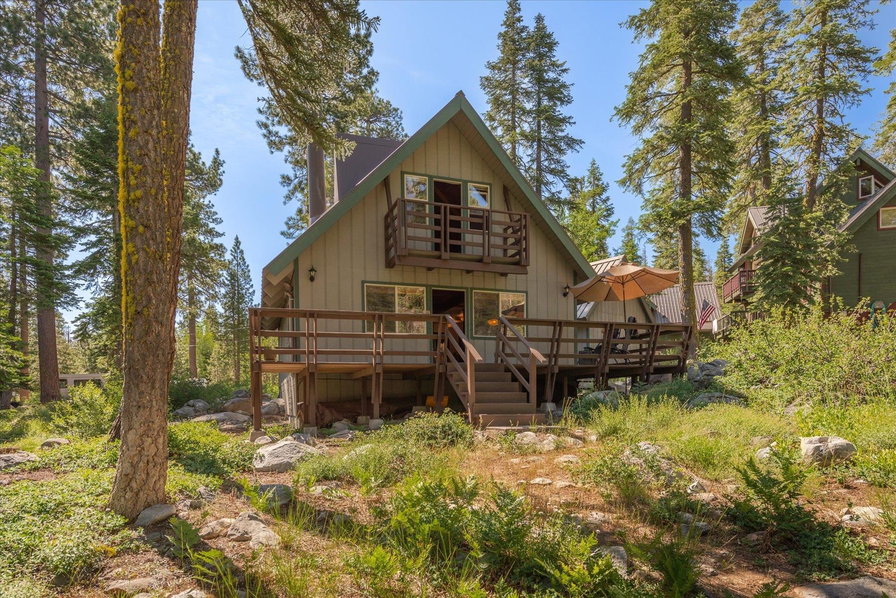 940 Woodside Court