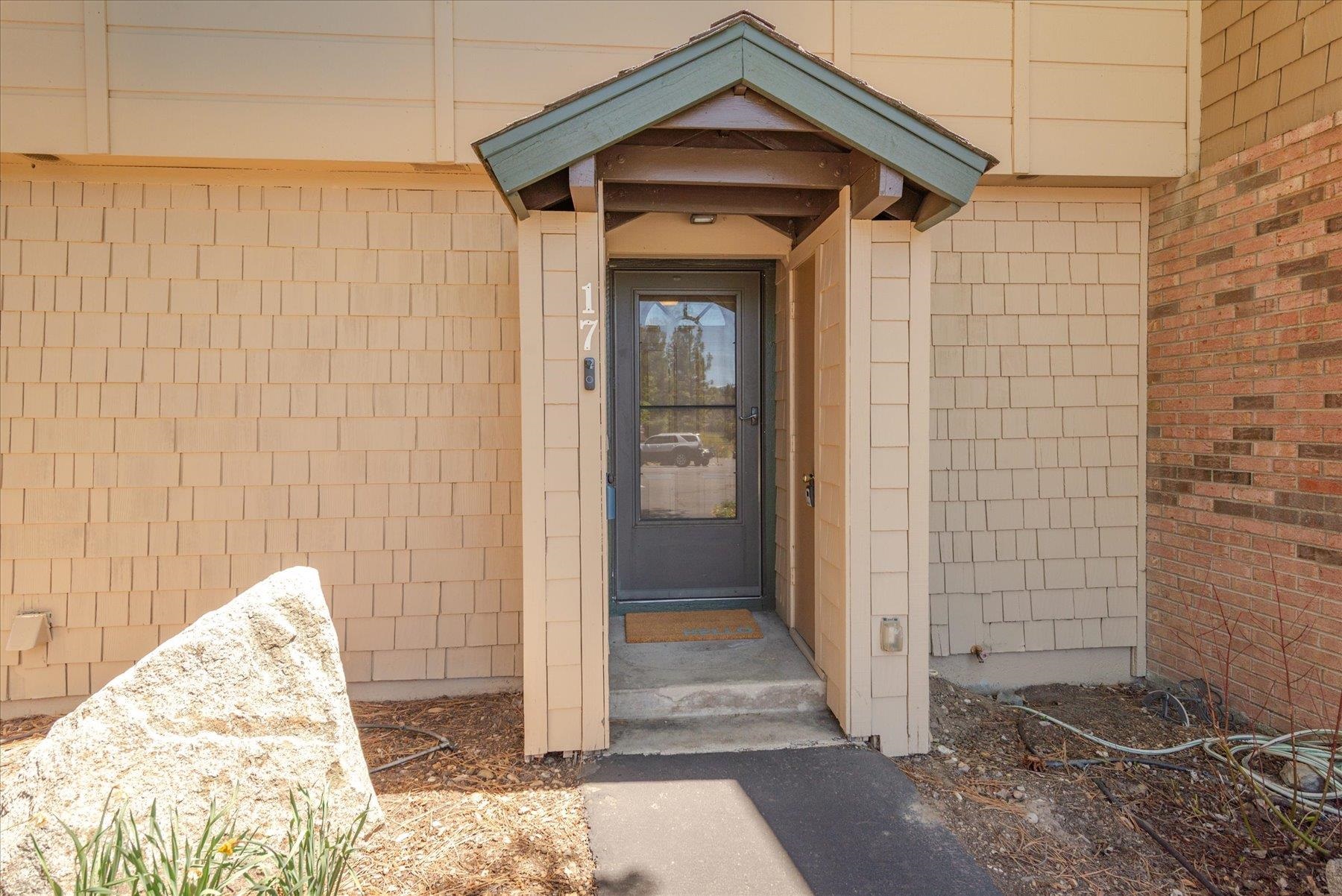 3101 Lake Forest Road Unit: 17