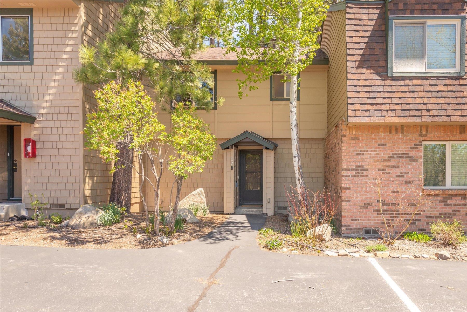 3101 Lake Forest Road Unit: 17