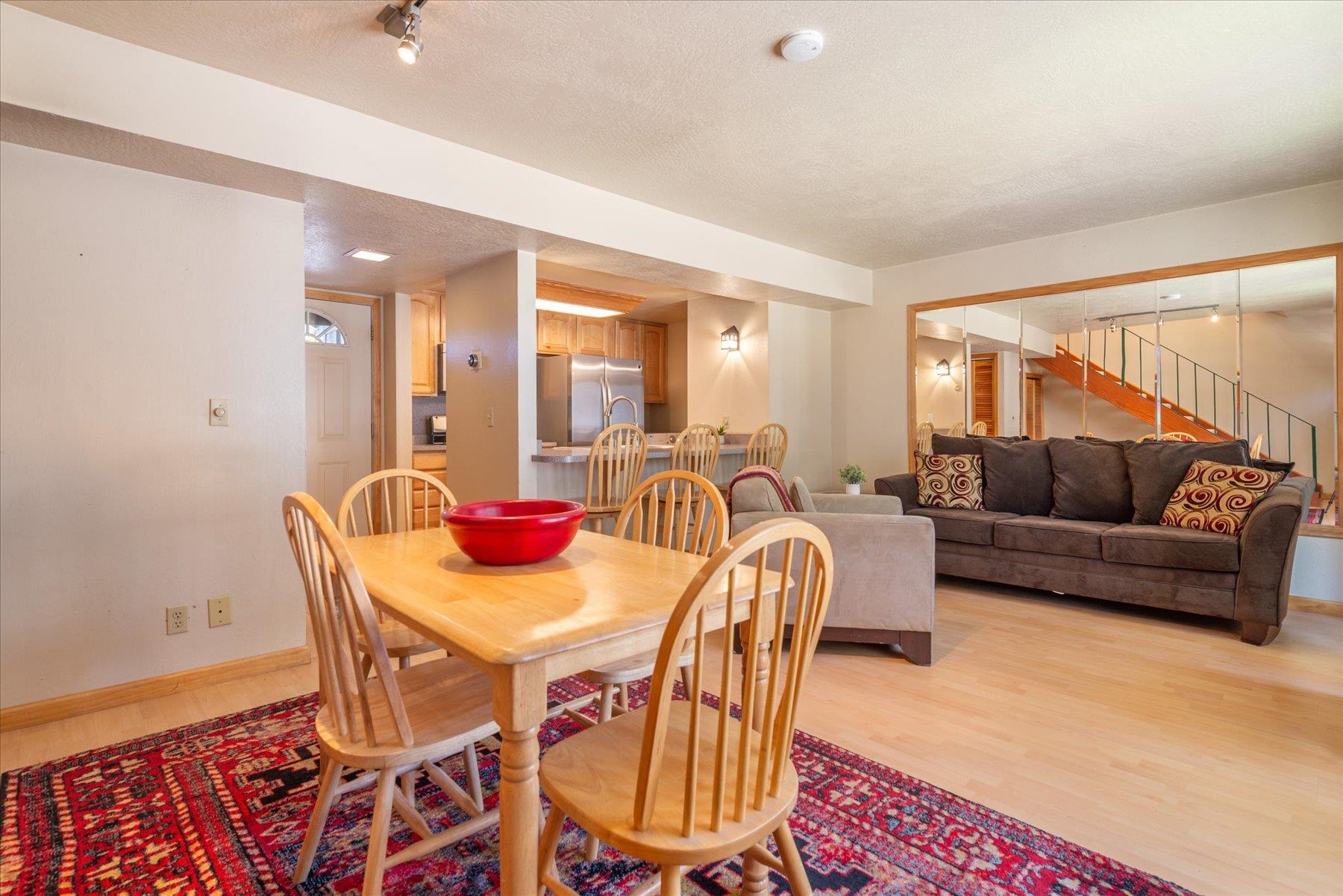 3101 Lake Forest Road Unit: 17