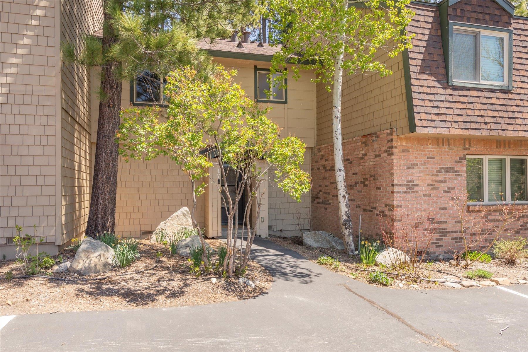 3101 Lake Forest Road Unit: 17