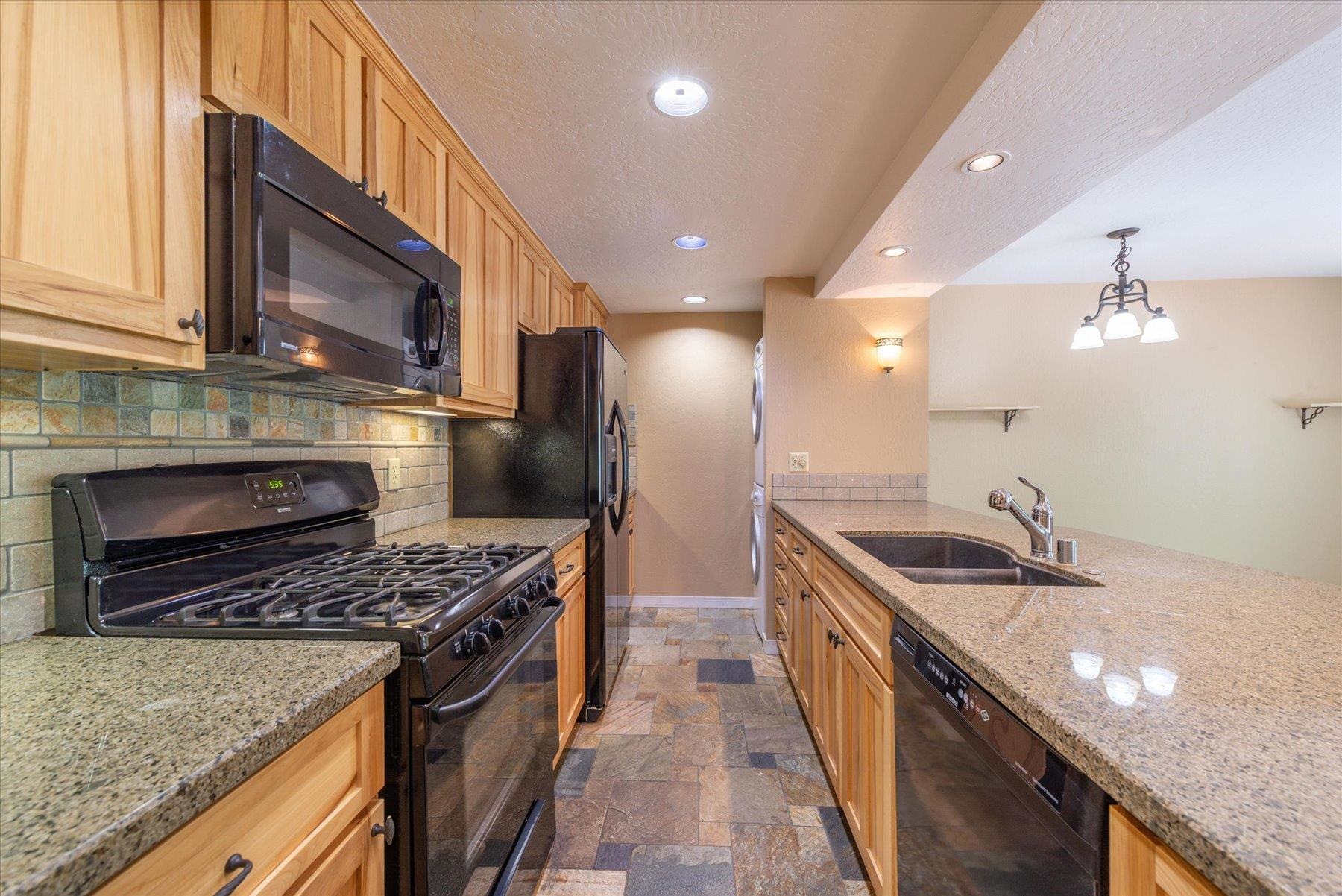 3101 Lake Forest Road Unit: 129