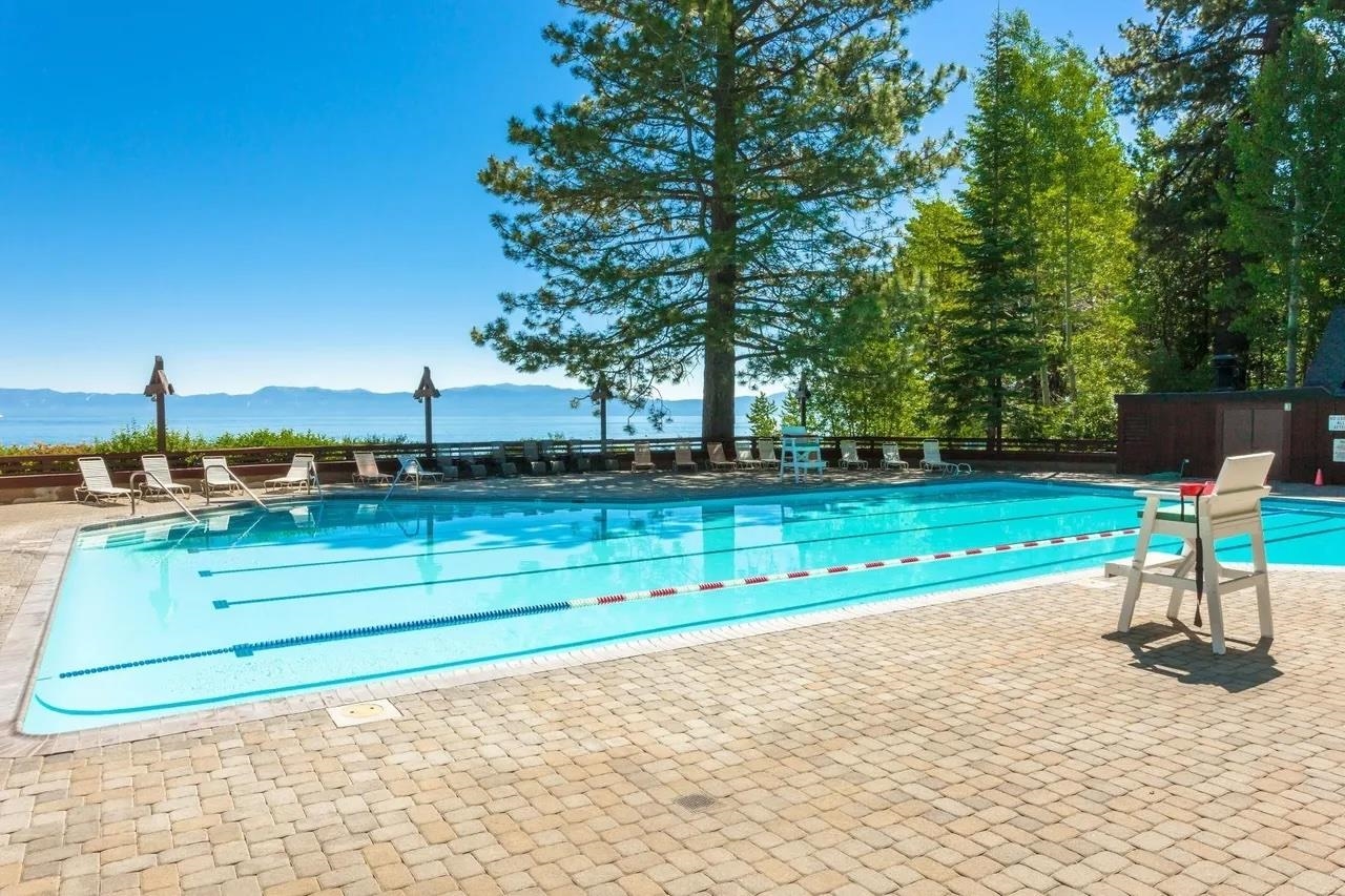 460 Grouse Drive