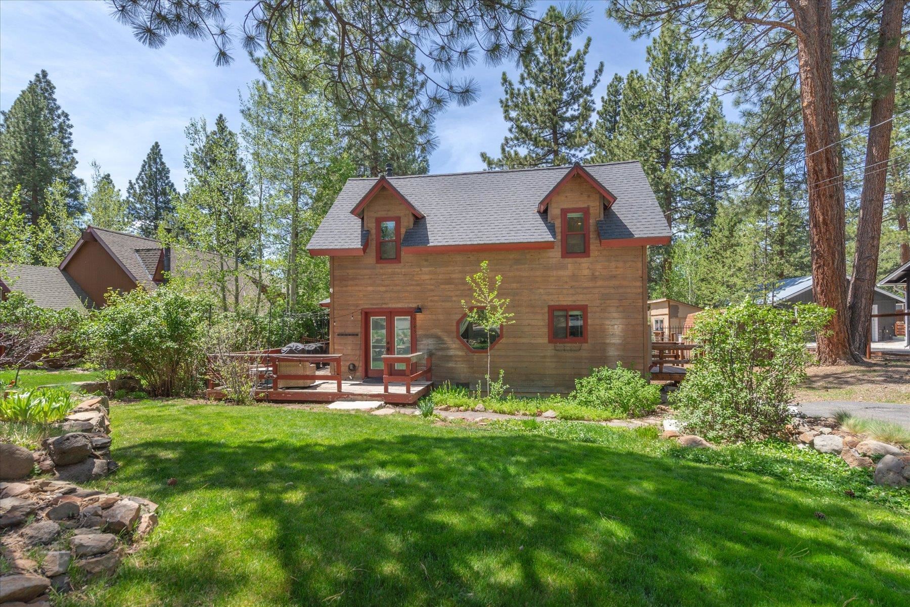10243 Laburnham Circle
