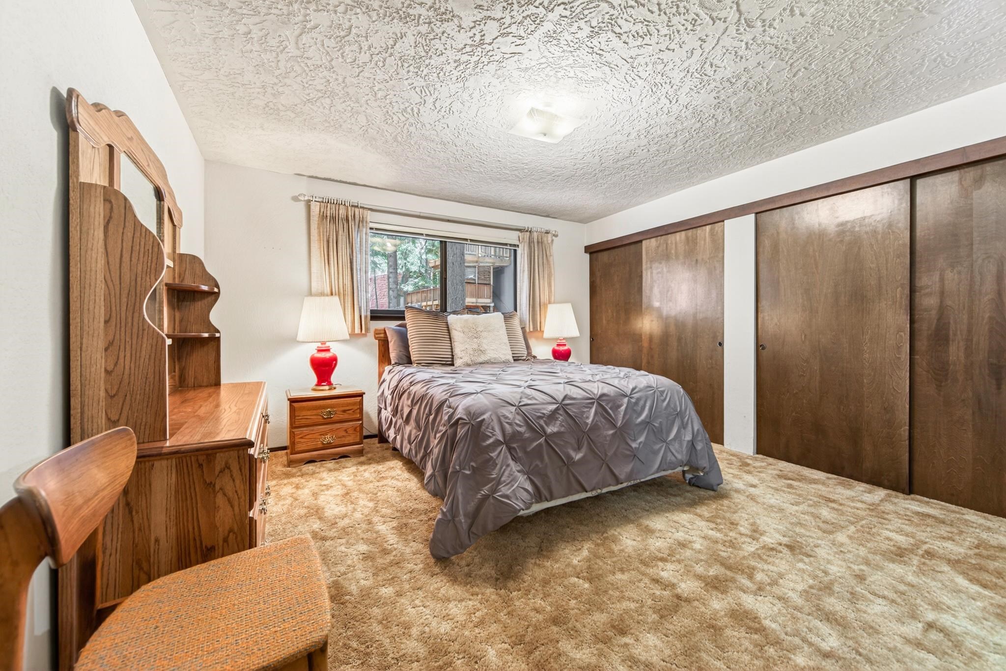 725 Chapel Lane