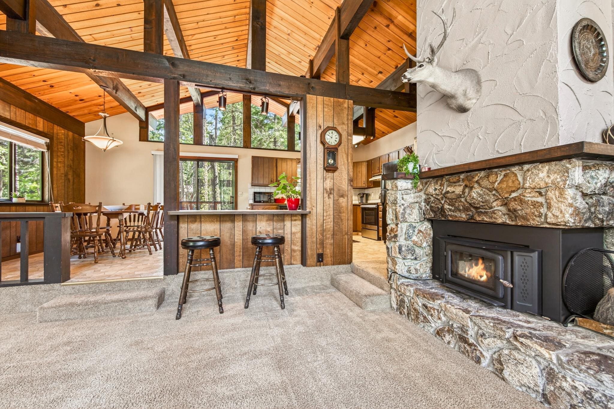 725 Chapel Lane