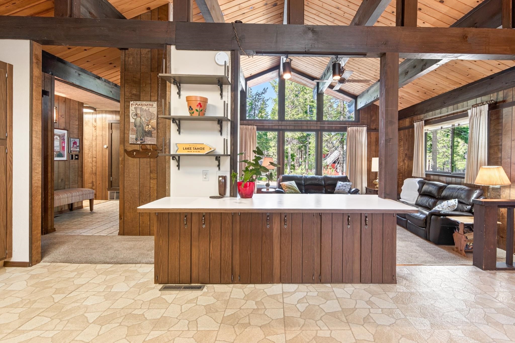 725 Chapel Lane