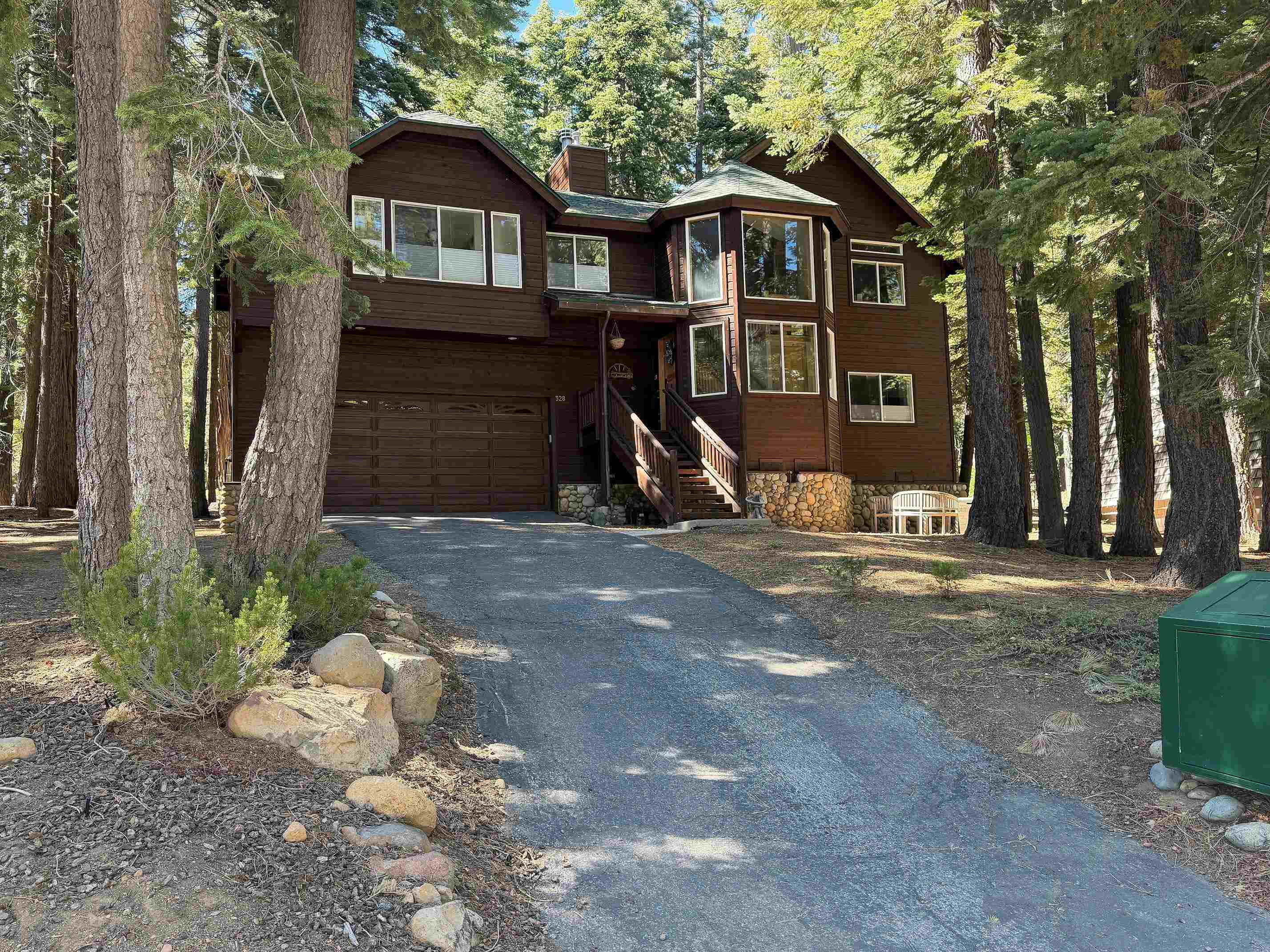 328 Woodview Court