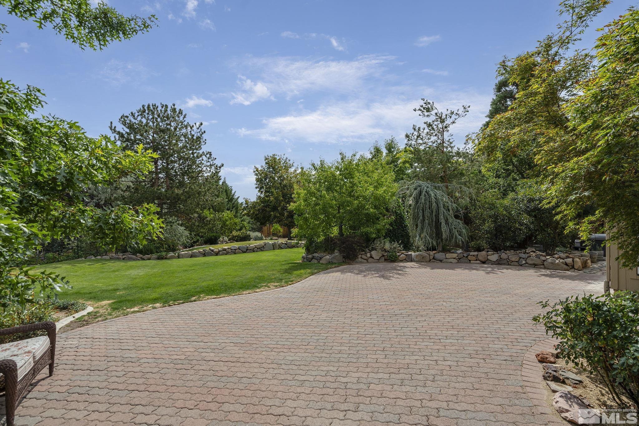 2485 Deer Valley Drive