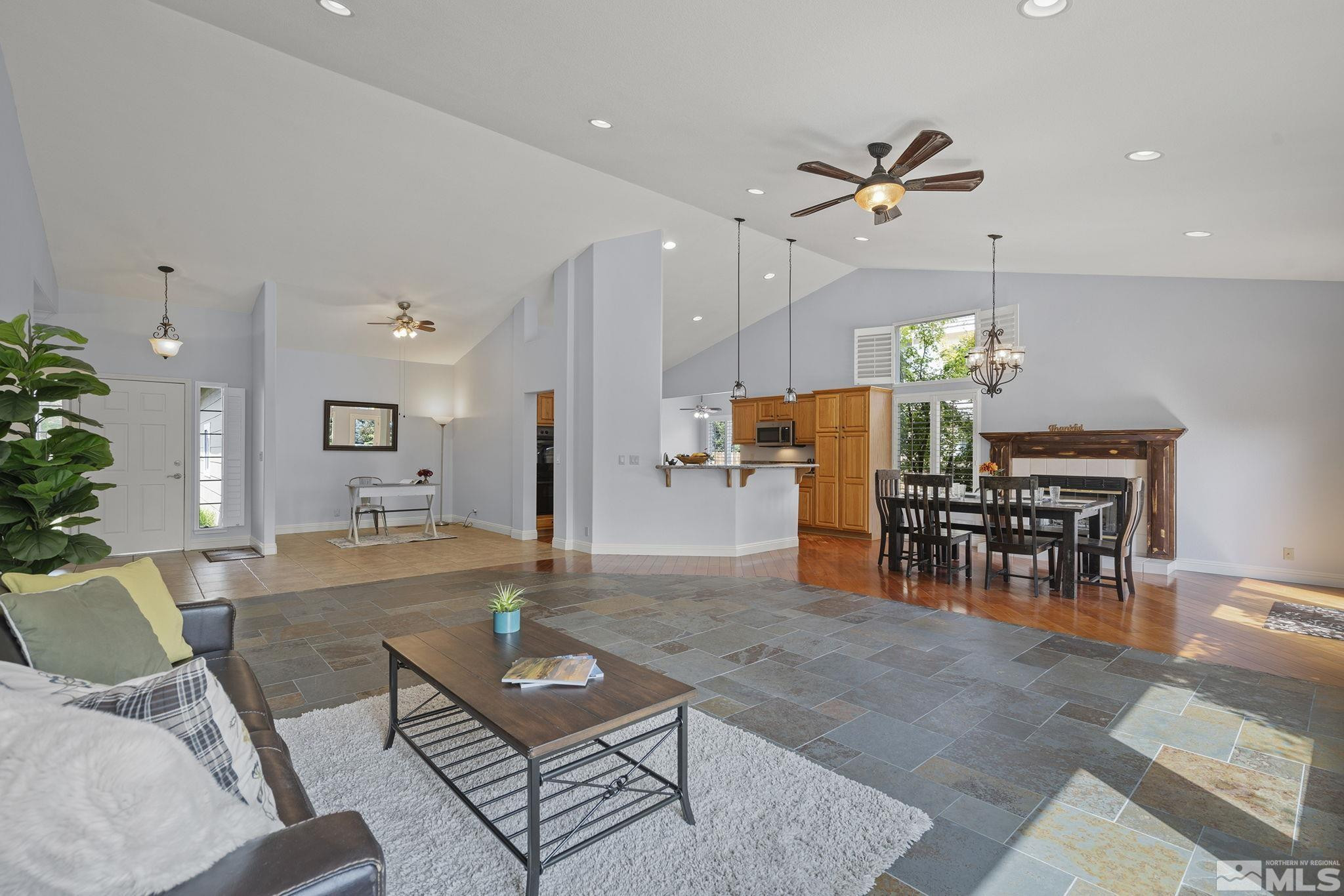 2485 Deer Valley Drive