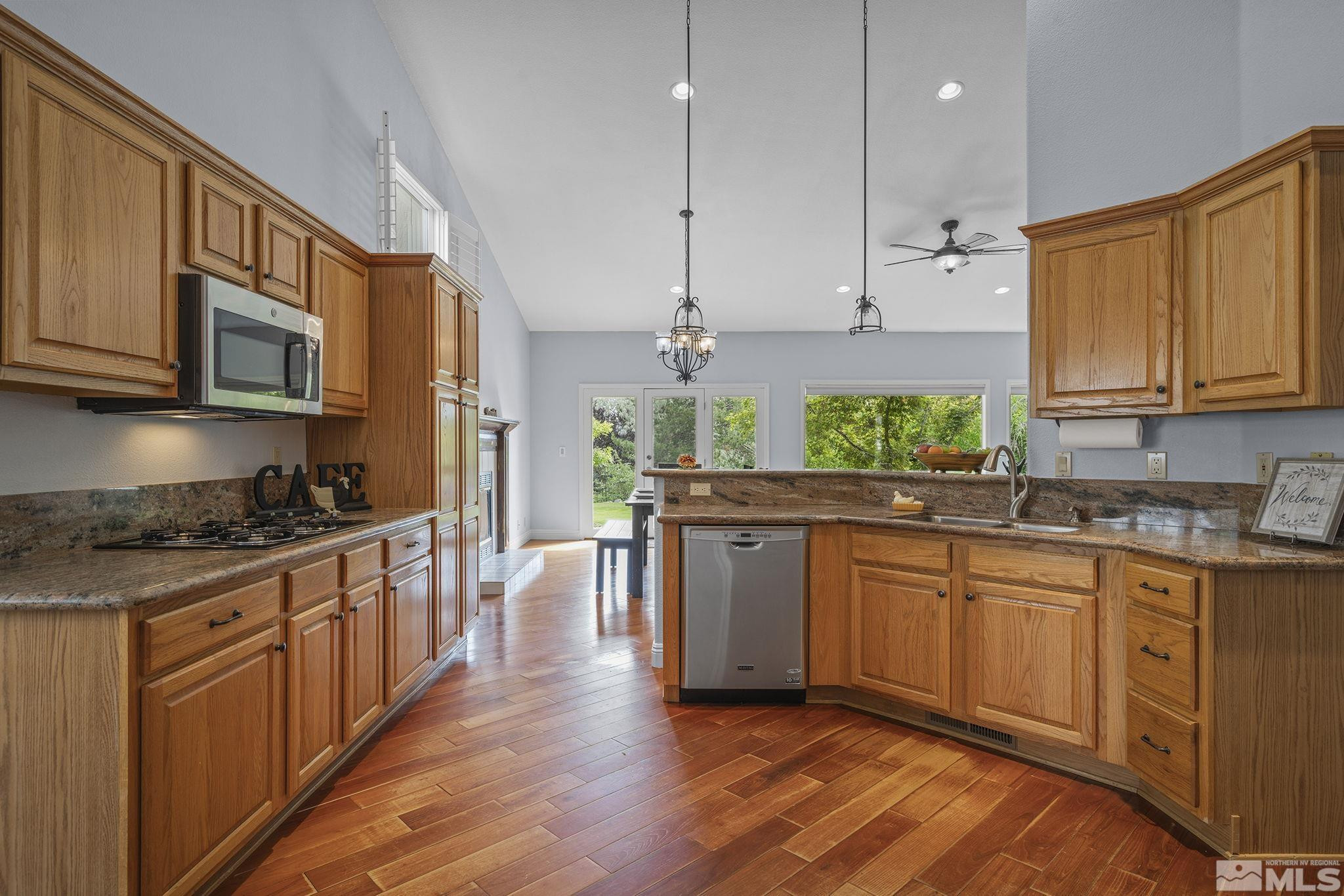 2485 Deer Valley Drive