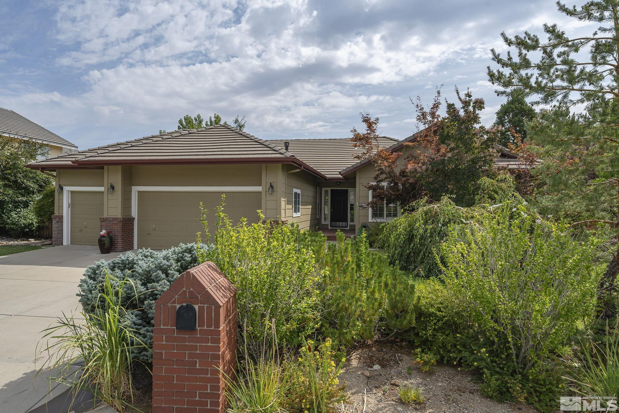 2485 Deer Valley Drive