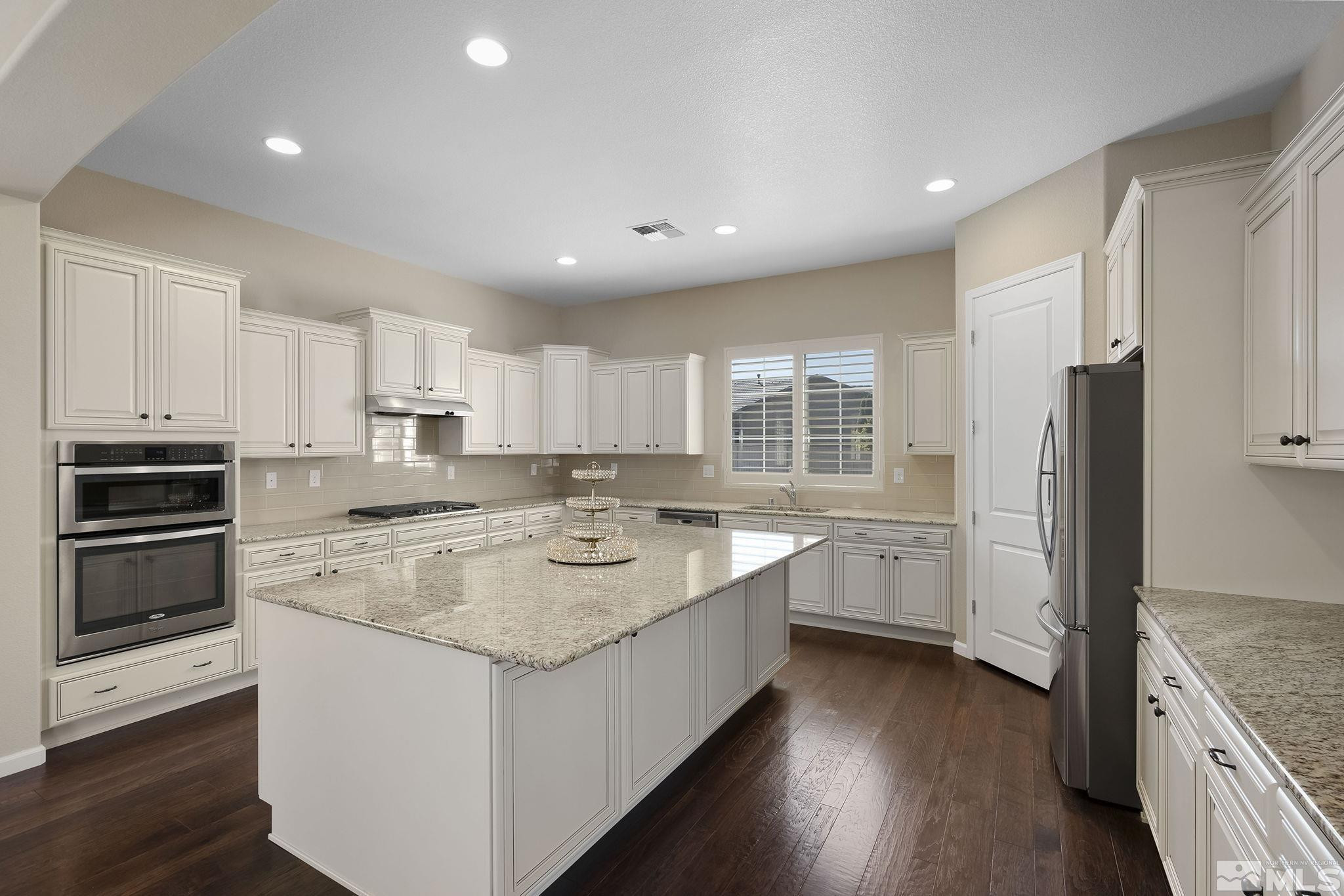 9960 Cadoc Lane