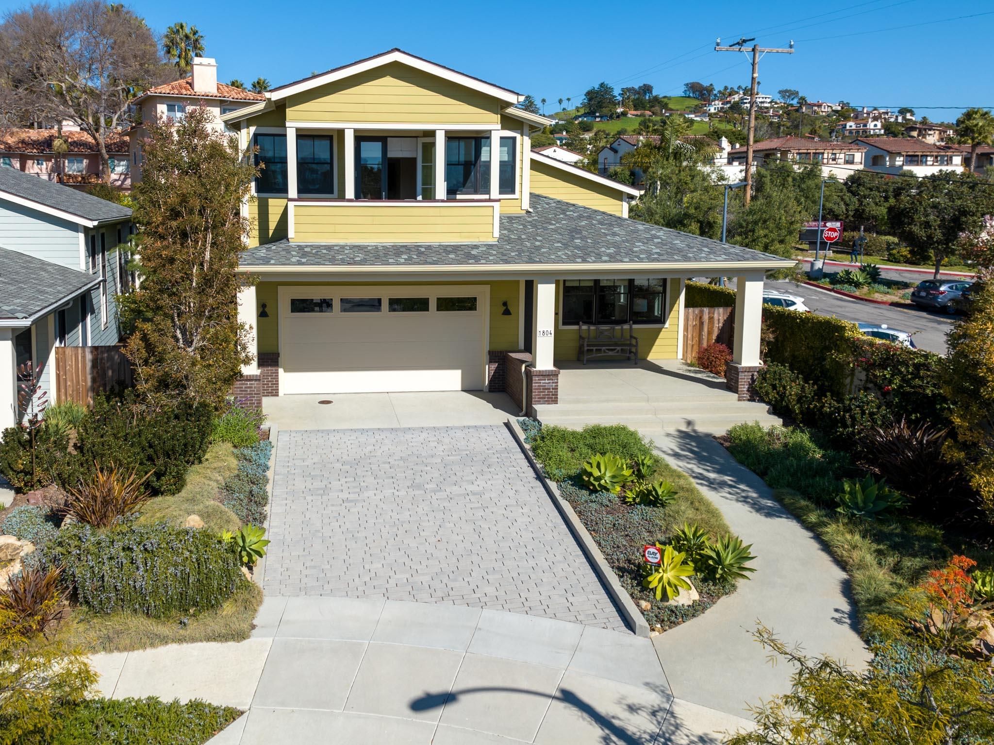 1804 Lighthouse Way