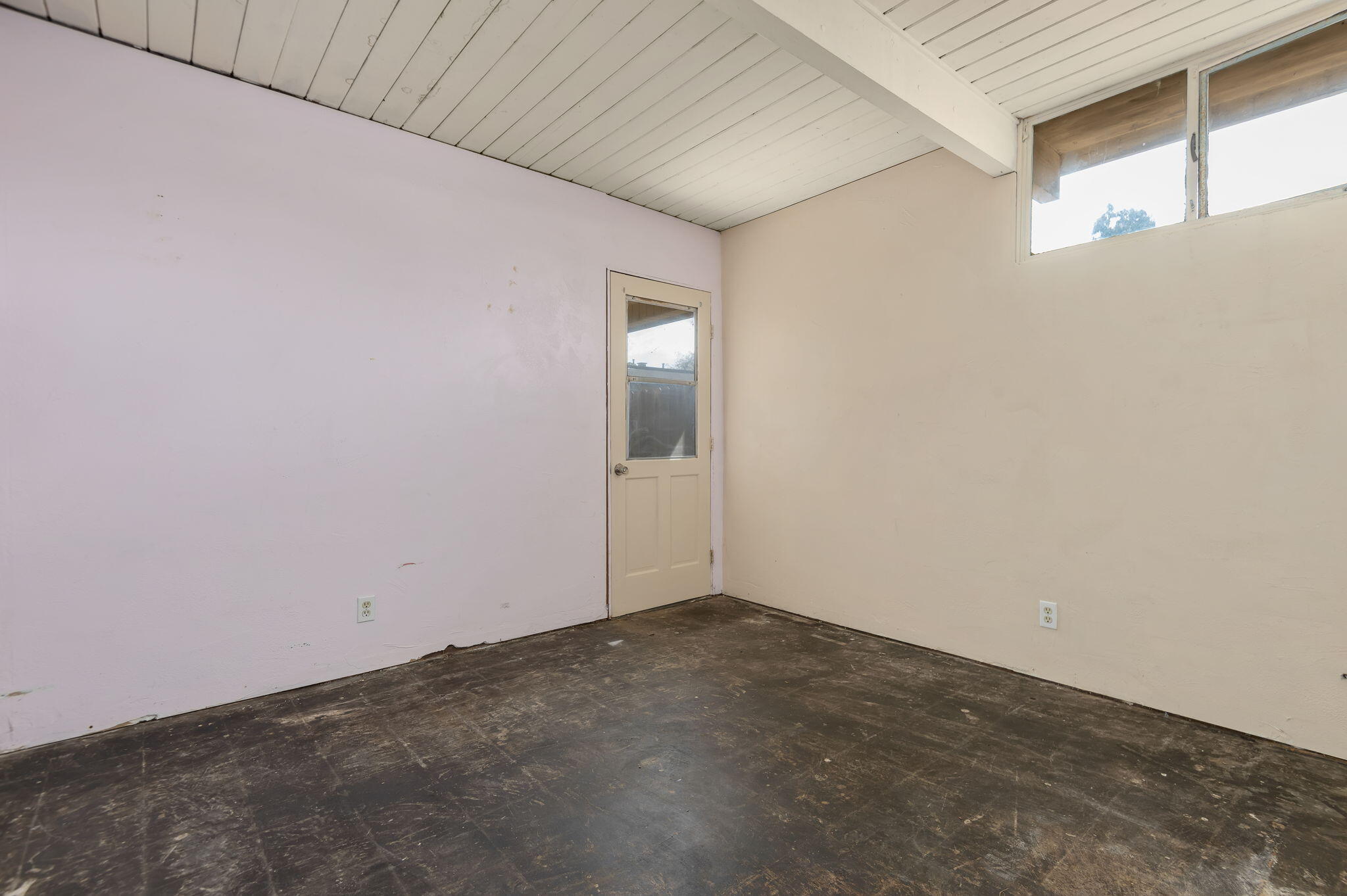 5605 Armitos Avenue