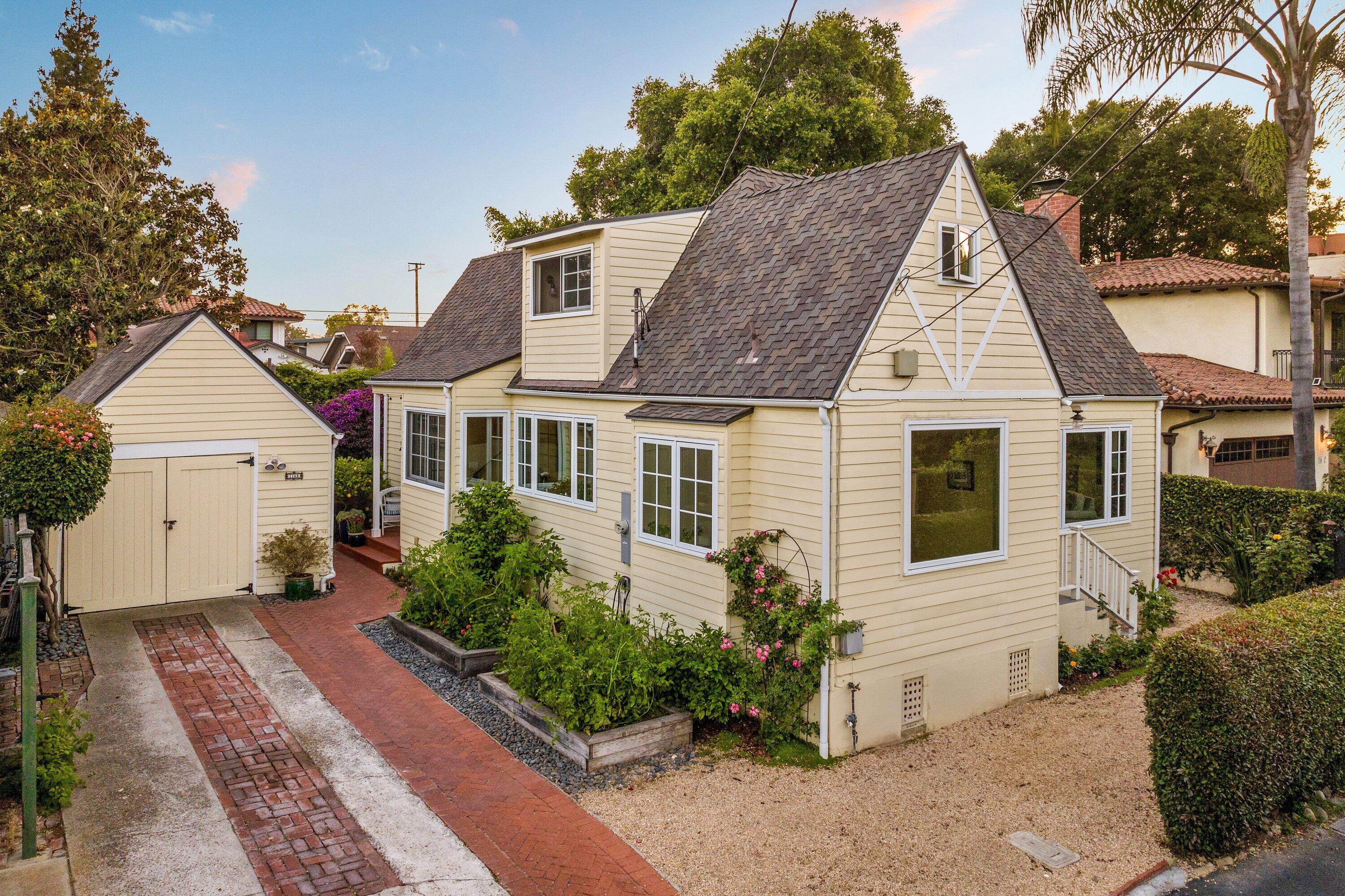 116 W Los Olivos Street